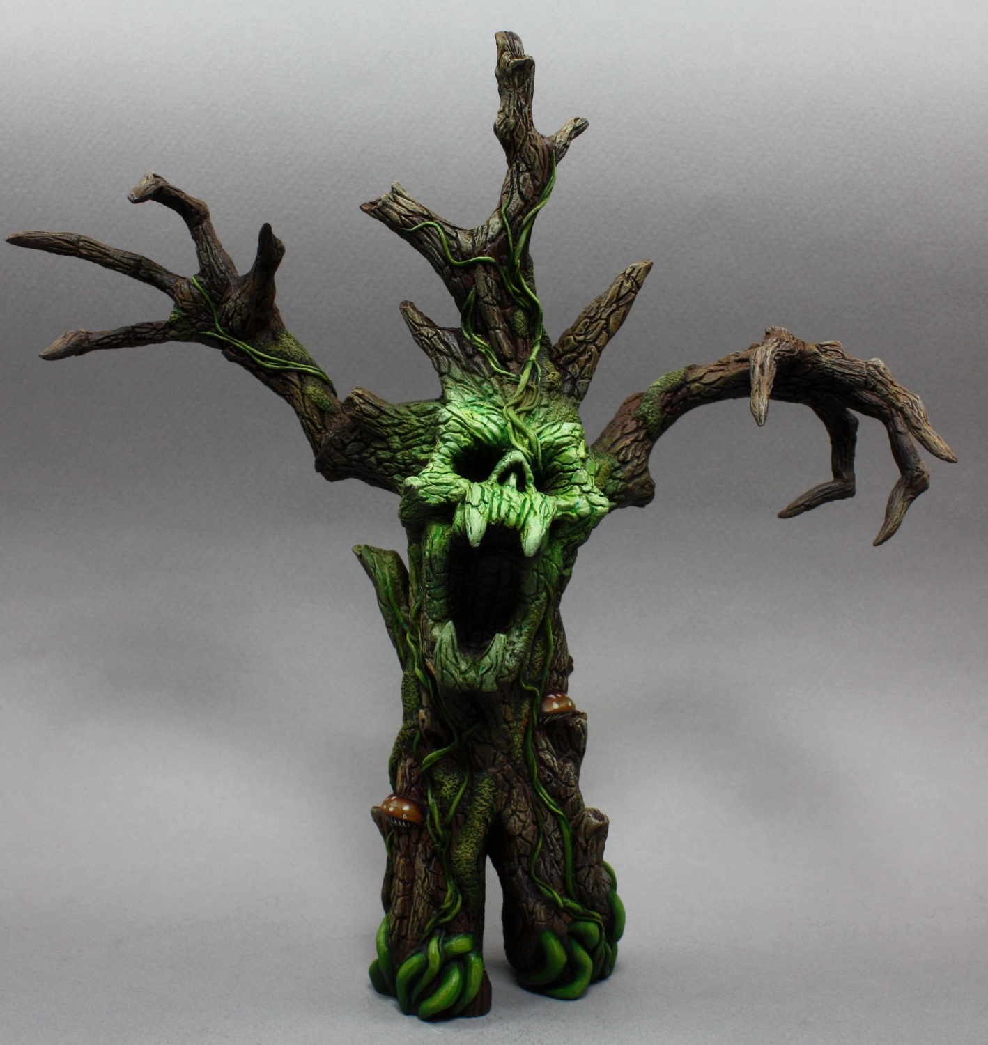Oaklord Tree