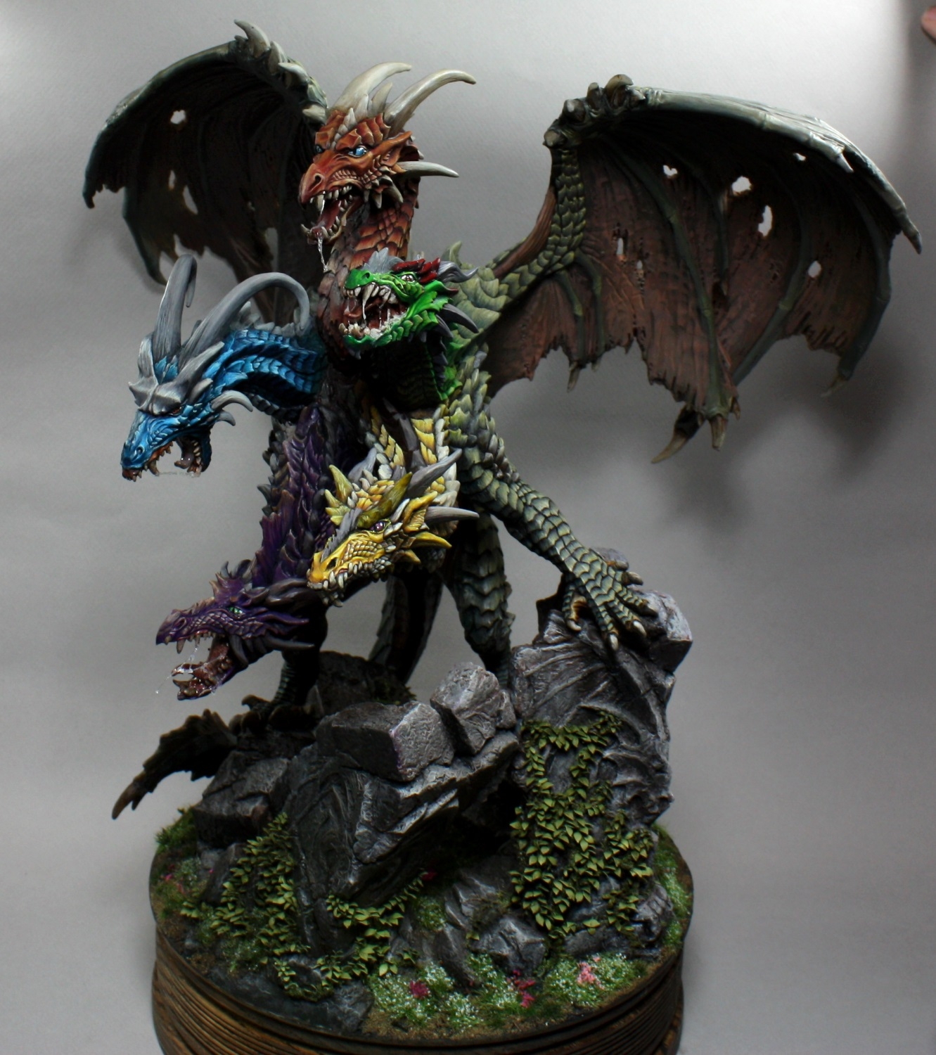 Ma'al Drakar, Ascending Queen