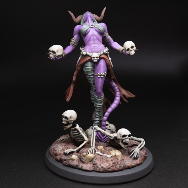 Gravechantresss Vaelara